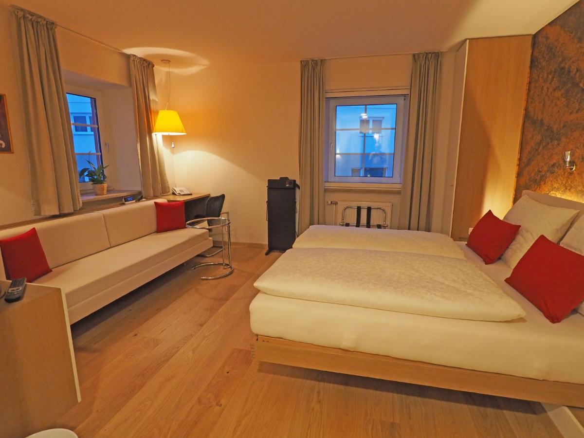 Hotel Schlair เครมสมุนส์เตอร์ ภายนอก รูปภาพ
