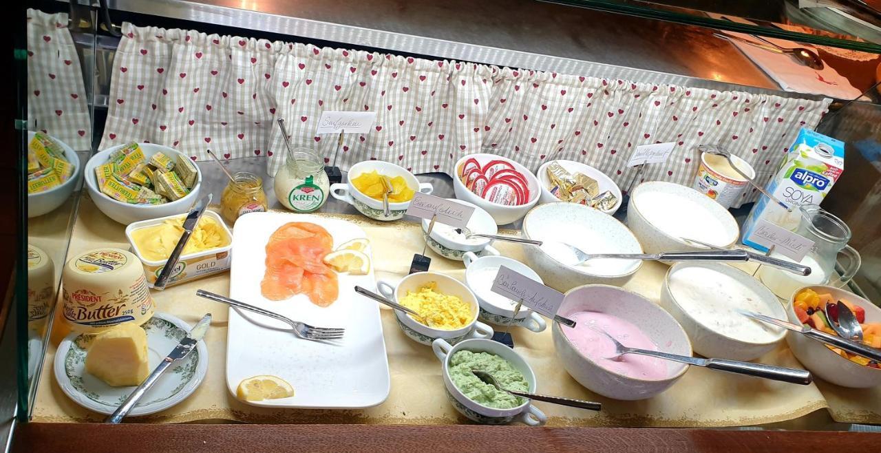 Hotel Schlair เครมสมุนส์เตอร์ ภายนอก รูปภาพ