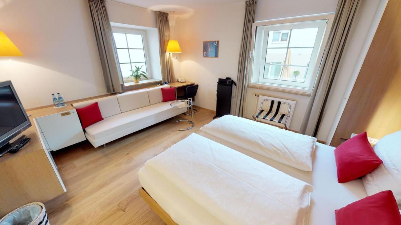 Hotel Schlair เครมสมุนส์เตอร์ ภายนอก รูปภาพ