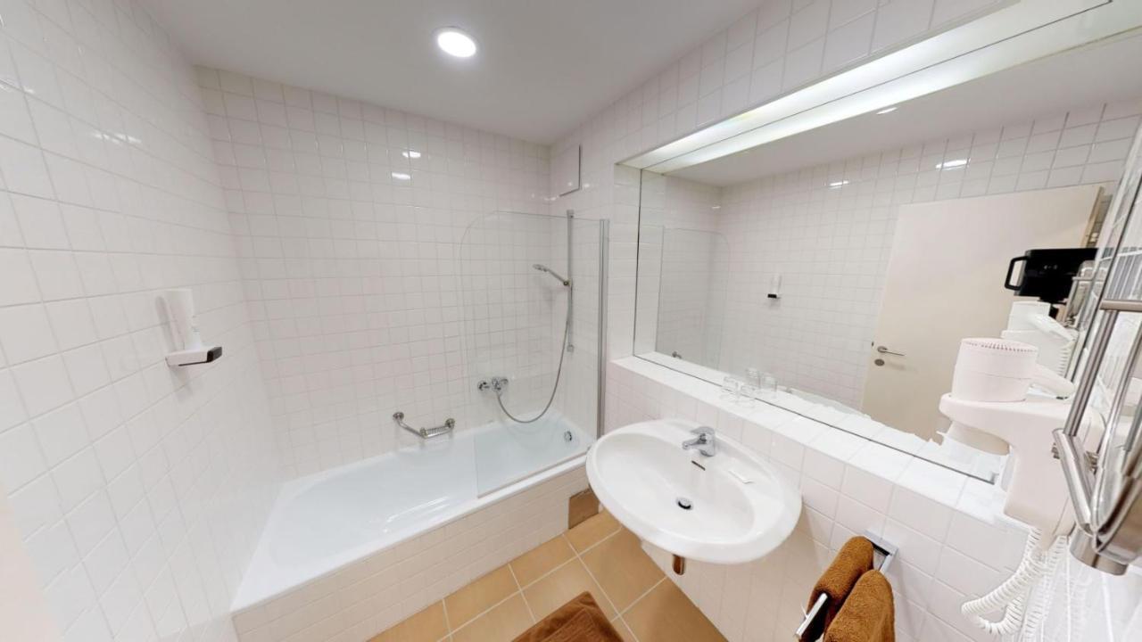 Hotel Schlair เครมสมุนส์เตอร์ ภายนอก รูปภาพ