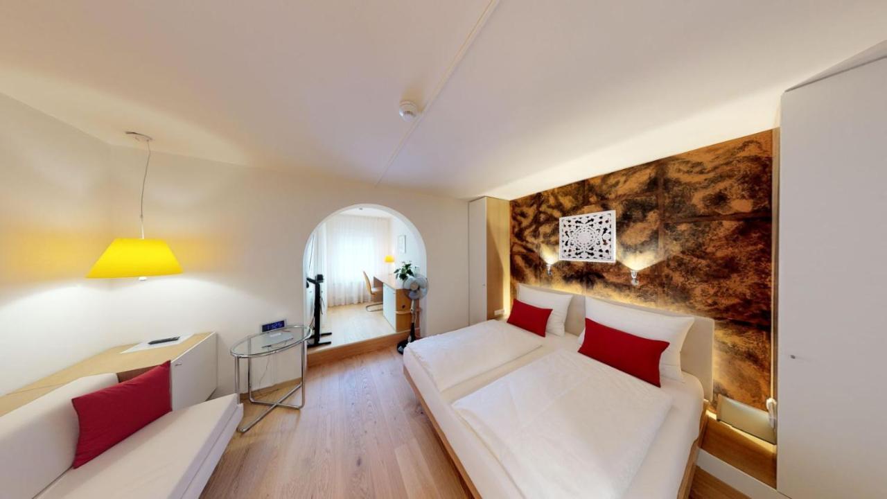 Hotel Schlair เครมสมุนส์เตอร์ ภายนอก รูปภาพ